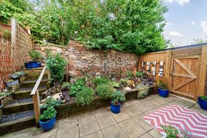 Photo 12- click for photo gallery